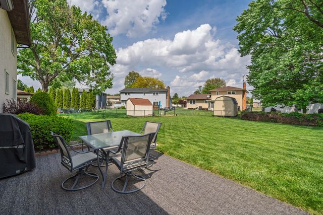 6898 Starfire Drive, Reynoldsburg, OH 43068