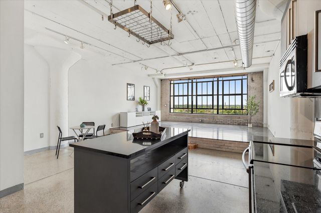 2929 Chicago Avenue 1002, Minneapolis, MN 55407