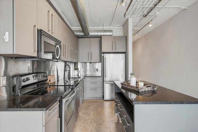2929 Chicago Avenue 1002, Minneapolis, MN 55407