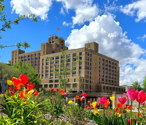 2929 Chicago Avenue 1002, Minneapolis, MN 55407