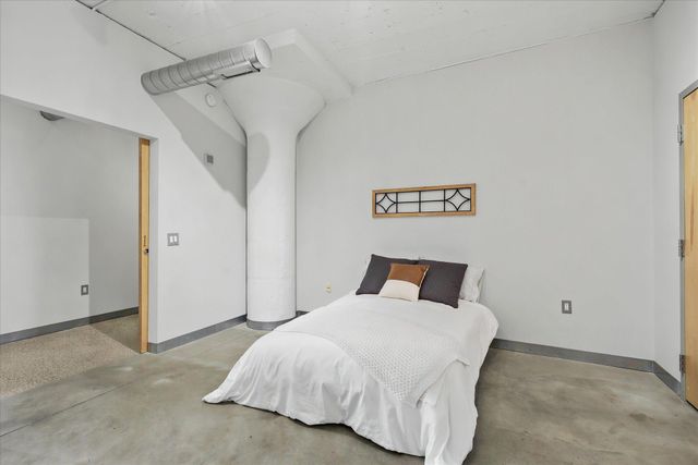 2929 Chicago Avenue 1002, Minneapolis, MN 55407