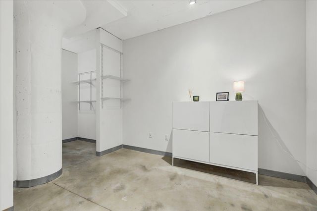 2929 Chicago Avenue 1002, Minneapolis, MN 55407