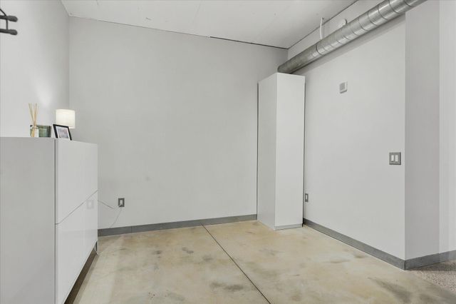 2929 Chicago Avenue 1002, Minneapolis, MN 55407