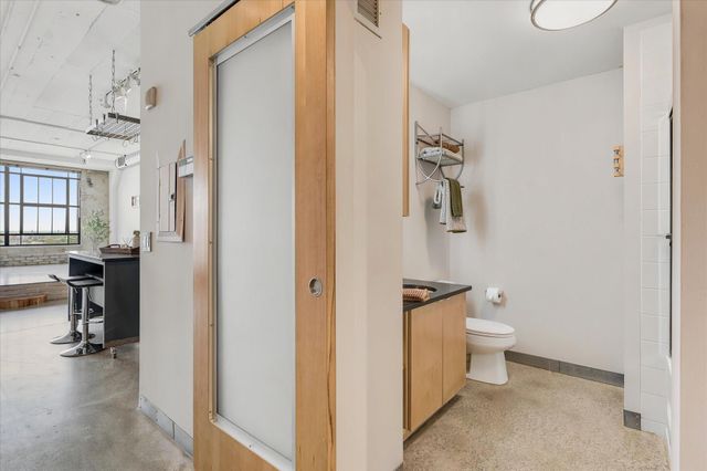 2929 Chicago Avenue 1002, Minneapolis, MN 55407