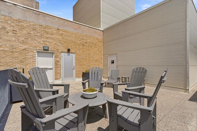 2929 Chicago Avenue 1002, Minneapolis, MN 55407