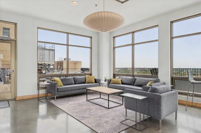 2929 Chicago Avenue 1002, Minneapolis, MN 55407