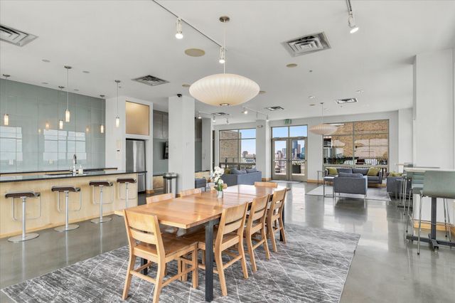 2929 Chicago Avenue 1002, Minneapolis, MN 55407