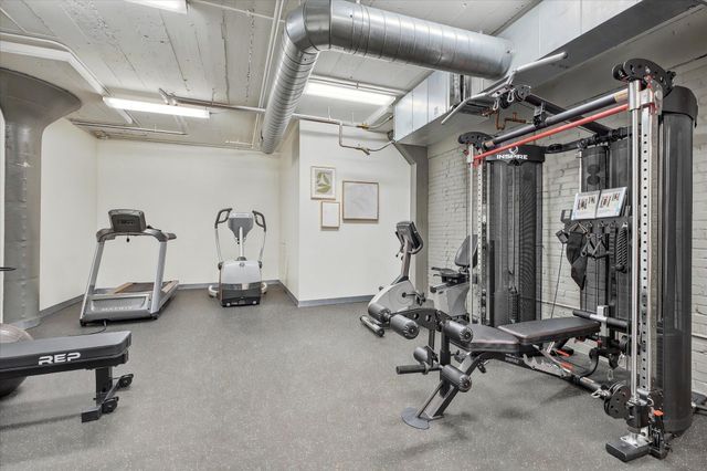 2929 Chicago Avenue 1002, Minneapolis, MN 55407