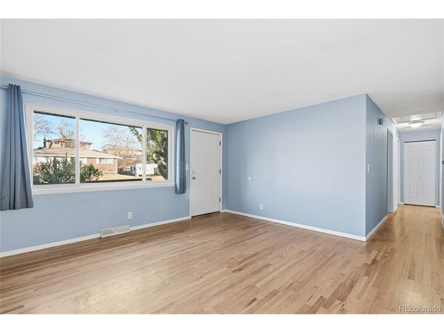 3102 W Radcliff Dr, Englewood, CO 80110