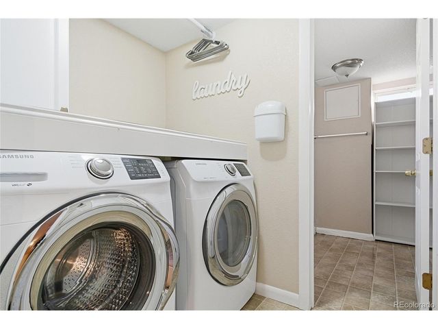 3102 W Radcliff Dr, Englewood, CO 80110