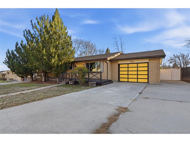 3102 W Radcliff Dr, Englewood, CO 80110