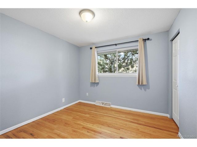 3102 W Radcliff Dr, Englewood, CO 80110