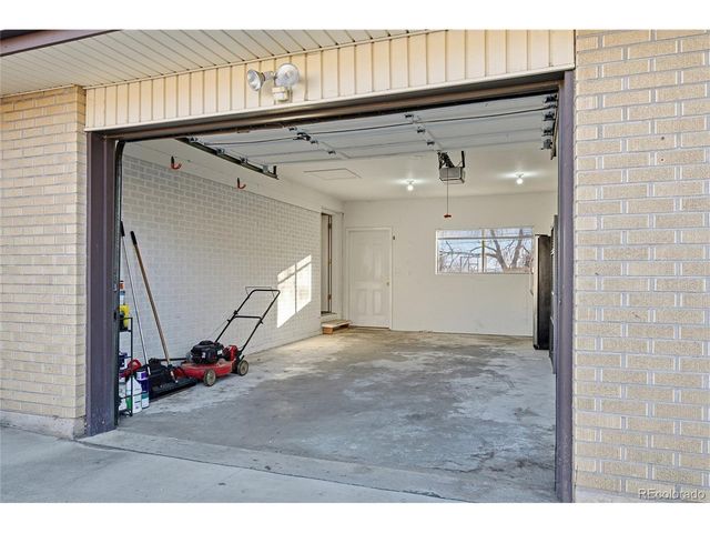 3102 W Radcliff Dr, Englewood, CO 80110