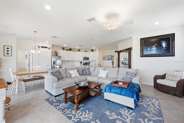 10047 CROOKED CREEK DRIVE 201, Venice, FL 34293