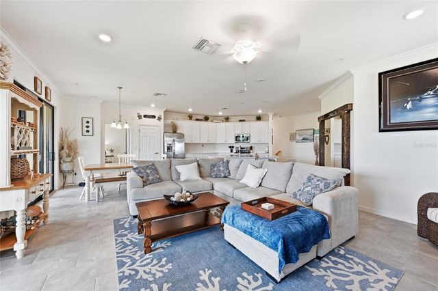 10047 CROOKED CREEK DRIVE 201, Venice, FL 34293