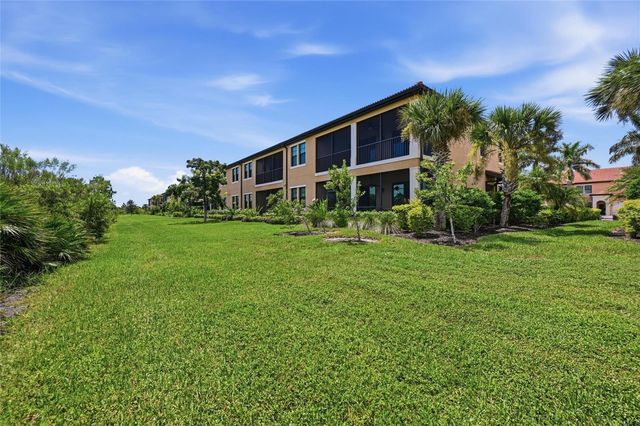 10047 CROOKED CREEK DRIVE 201, Venice, FL 34293
