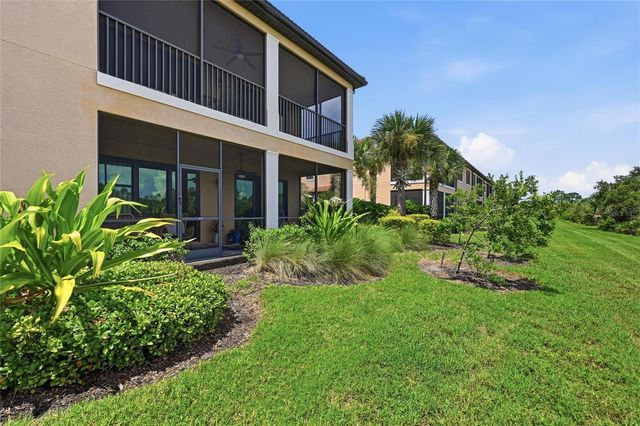10047 CROOKED CREEK DRIVE 201, Venice, FL 34293