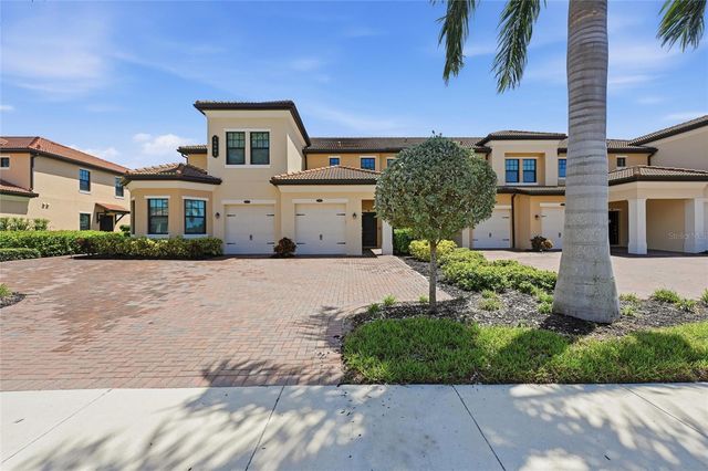 10047 CROOKED CREEK DRIVE 201, Venice, FL 34293