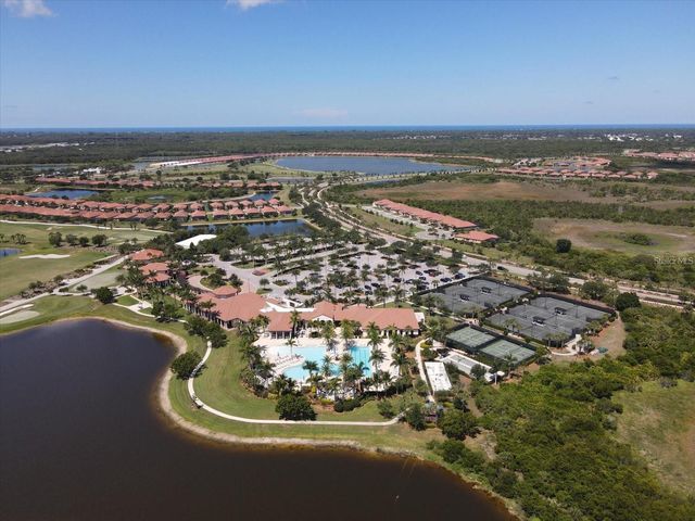 10047 CROOKED CREEK DRIVE 201, Venice, FL 34293