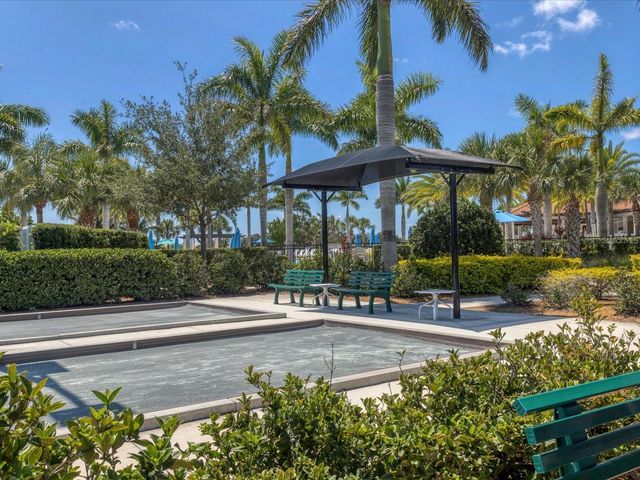 10047 CROOKED CREEK DRIVE 201, Venice, FL 34293