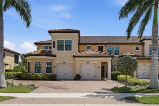10047 CROOKED CREEK DRIVE 201, Venice, FL 34293