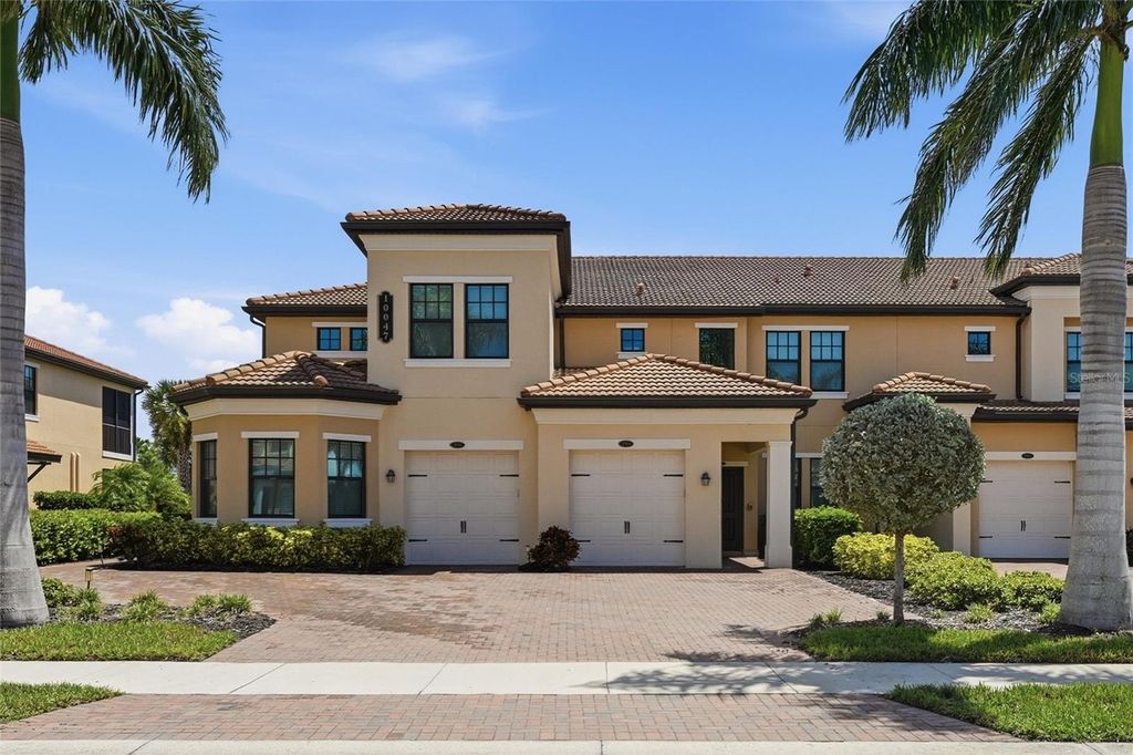 10047 CROOKED CREEK DRIVE 201, Venice, FL 34293