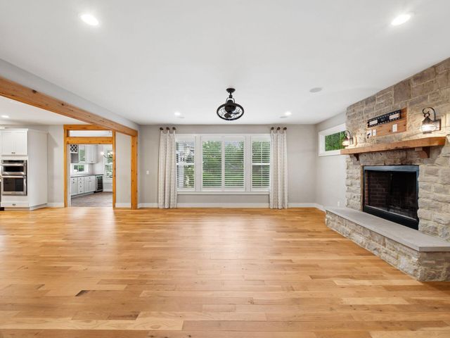 8568 Liberty Road N, Powell, OH 43065