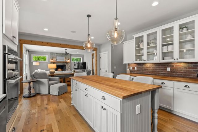 8568 Liberty Road N, Powell, OH 43065