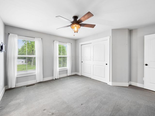 8568 Liberty Road N, Powell, OH 43065