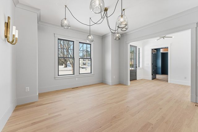 51 Revolutionary Road, Concord, MA 01742