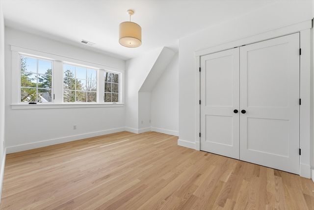 51 Revolutionary Road, Concord, MA 01742
