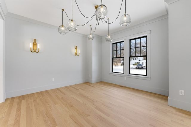 51 Revolutionary Road, Concord, MA 01742