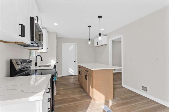 520 Stonewood Drive, Stone Mountain, GA 30087