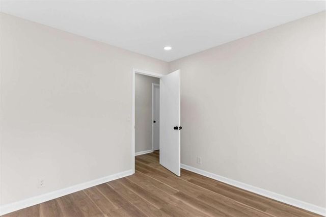 520 Stonewood Drive, Stone Mountain, GA 30087