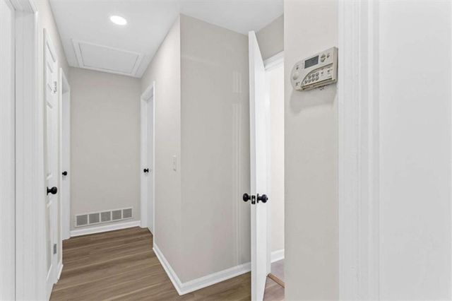520 Stonewood Drive, Stone Mountain, GA 30087