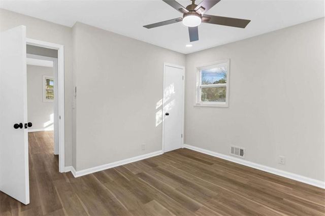 520 Stonewood Drive, Stone Mountain, GA 30087