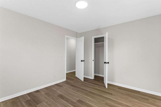 520 Stonewood Drive, Stone Mountain, GA 30087