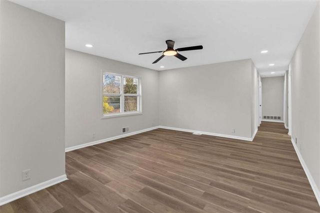 520 Stonewood Drive, Stone Mountain, GA 30087