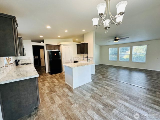 259 Wishkah Street SW, Ocean Shores, WA 98569