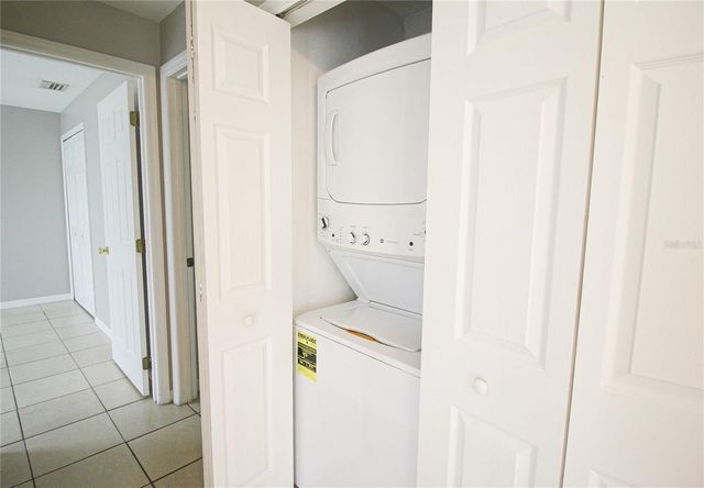 5454 KENSINGTON STREET 5454, Sarasota, FL 34232