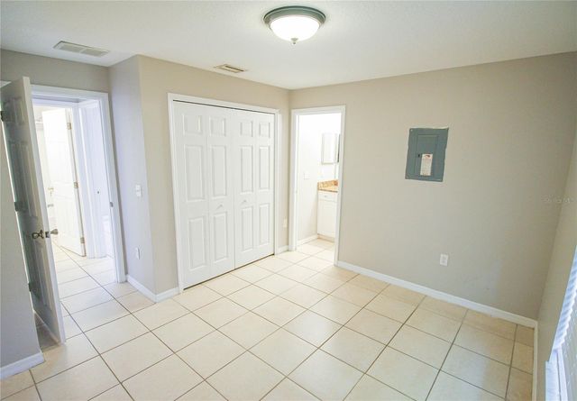 5454 KENSINGTON STREET 5454, Sarasota, FL 34232