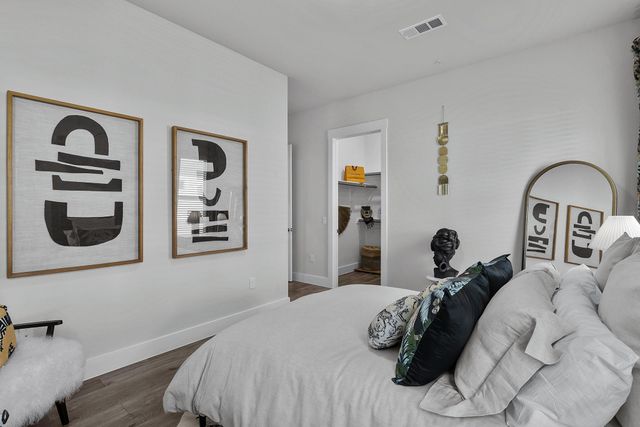 476 Suffield DR 351, Buda, TX 78610