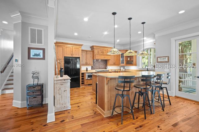 106 Coosaw Club Dr, Beaufort, SC 29907