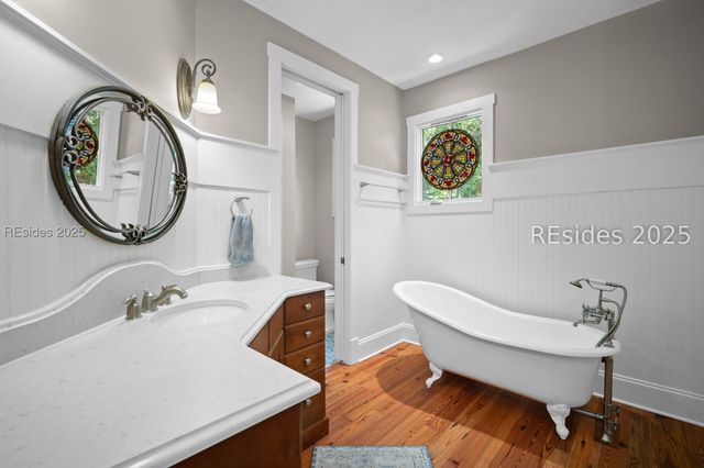 106 Coosaw Club Dr, Beaufort, SC 29907