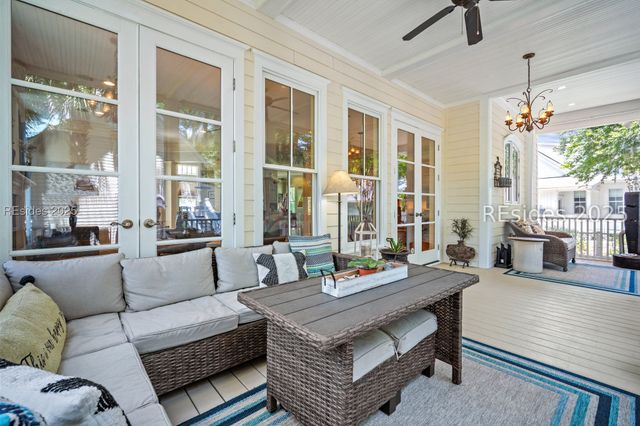 106 Coosaw Club Dr, Beaufort, SC 29907