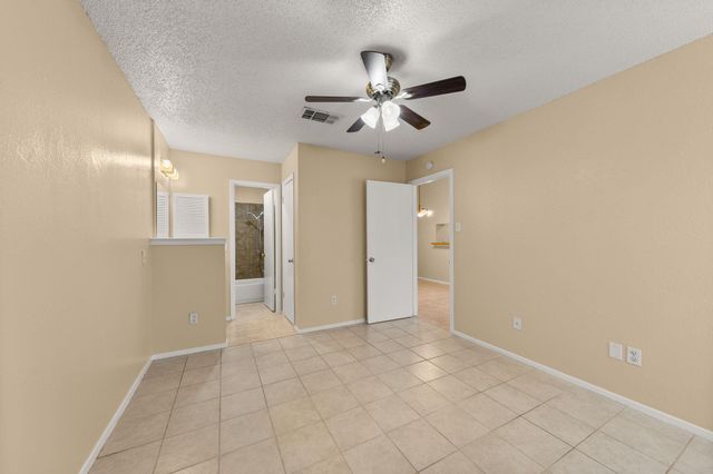 313 Greenlawn BLVD, Round Rock, TX 78664