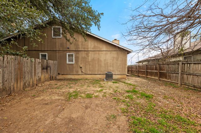 313 Greenlawn BLVD, Round Rock, TX 78664