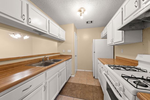 313 Greenlawn BLVD, Round Rock, TX 78664