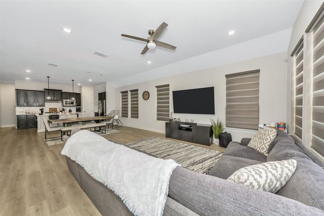 2124 Bailey Street, Carrollton, TX 75010