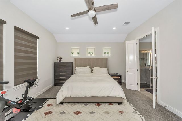 2124 Bailey Street, Carrollton, TX 75010